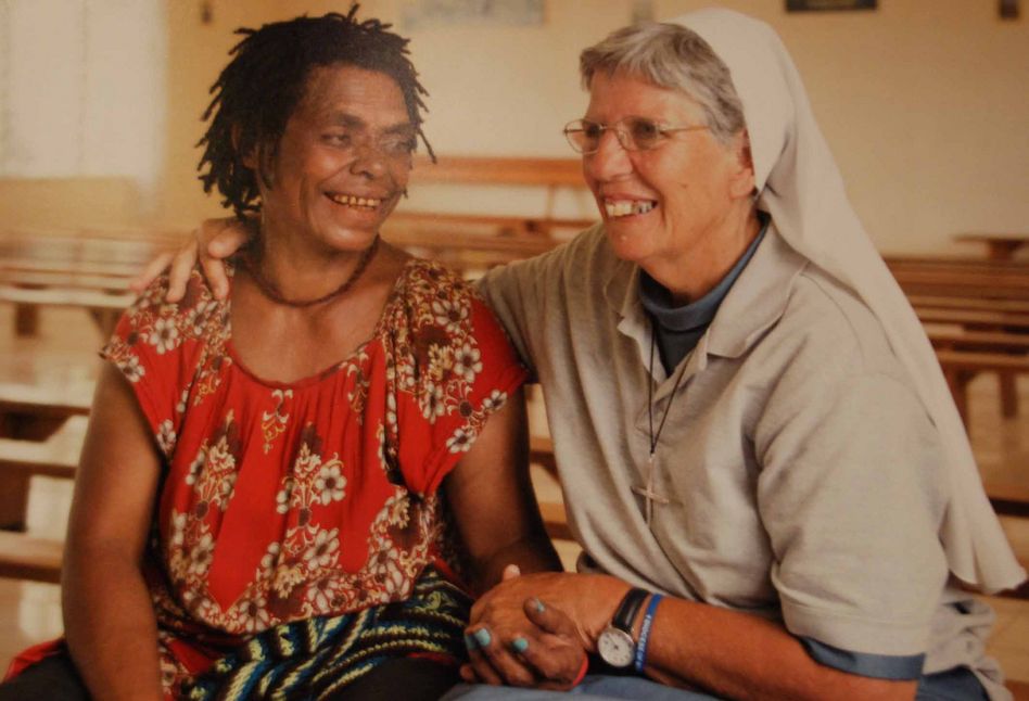 Schwester Lorena, die Mutter Theresa von Papua-Neuguinea