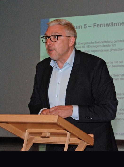 m Zusammenhang mit der Erweiterung des Fernwärmenetzes informierte KVA-Geschäftsführer Walter Furgler