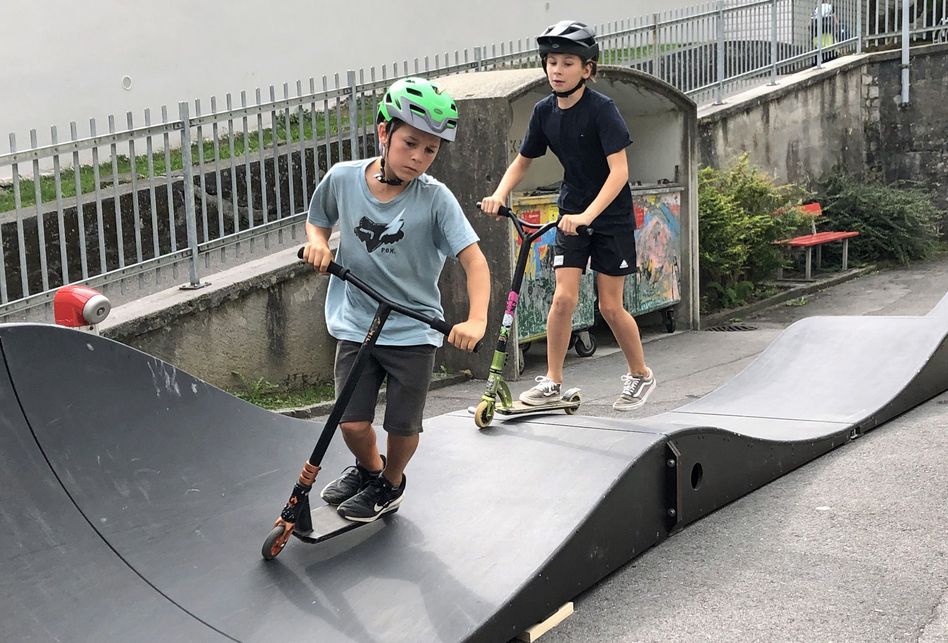 Viel Fun und Action für Netstaler Kids auf dem Sekundarschulhausplatz in Netstal (Bilder: hasp)