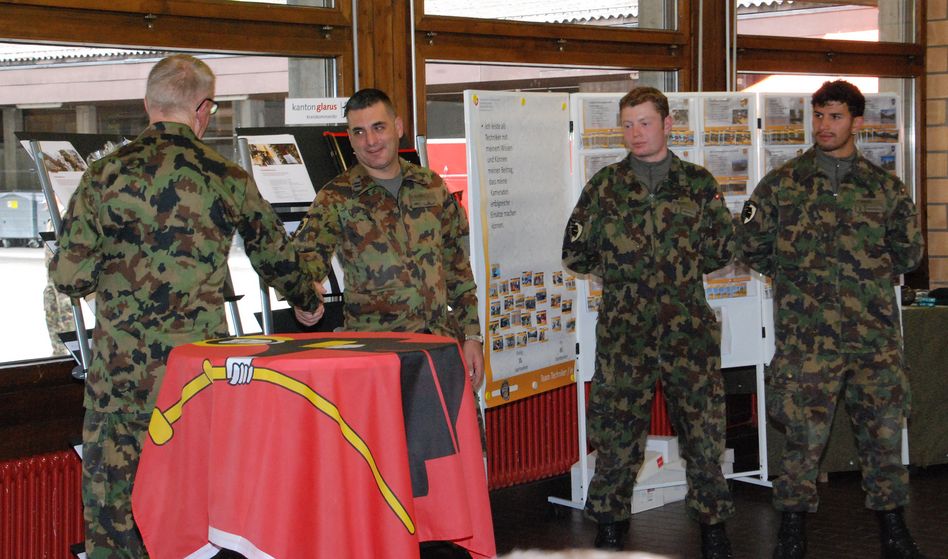 Dienst in der Schweizer Armee – ein Sprungbrett für spätere Karrieren
