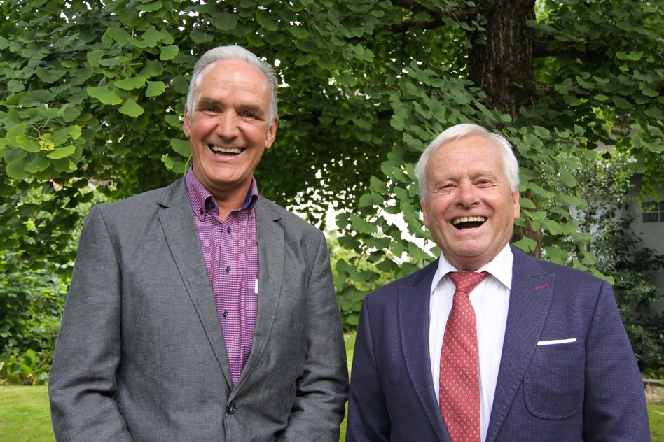Die Zwei haben gut Lachen: der pensioniert ARA-Präsident Bruno Banzer (rechts) und der Neugewählte Hanspeter Spälti (Bilder: hasp)