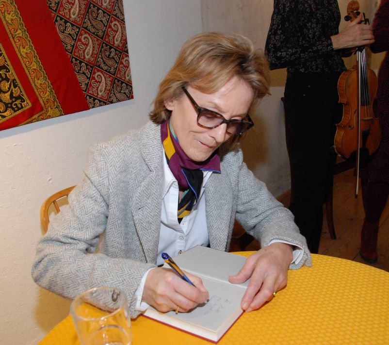 Lesung mit der Schweizer Schriftstellerin Hanna Steinegger in der &quot;Baumwollblütte&quot; Ennenda (Bilder: hasp)