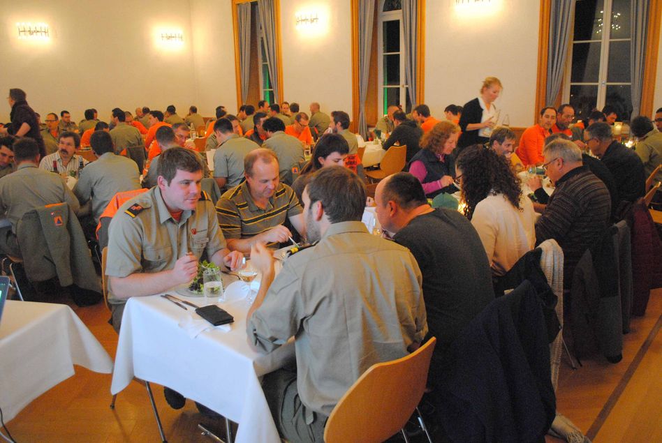 Rund 90 Zivilschützer besuchten den Schlussrapport in Glarus.