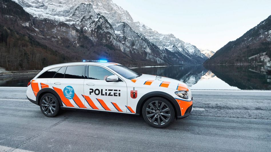 Die echte Kantonspolizei warnt vor Telefonanrufen von falschen Polizisten • (Foto: Samuel Trümpy)