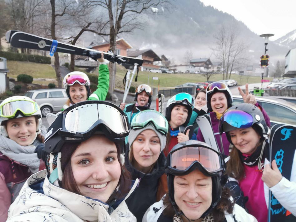 Strahlende Gesichter am Skiweekend des DTVO (Bild: zvg)