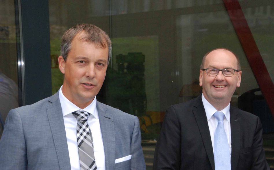 Martin Zopfi, Geschäftsführer tb glarus (links) und Regierungsrat und Baudirektor Kaspar Becker