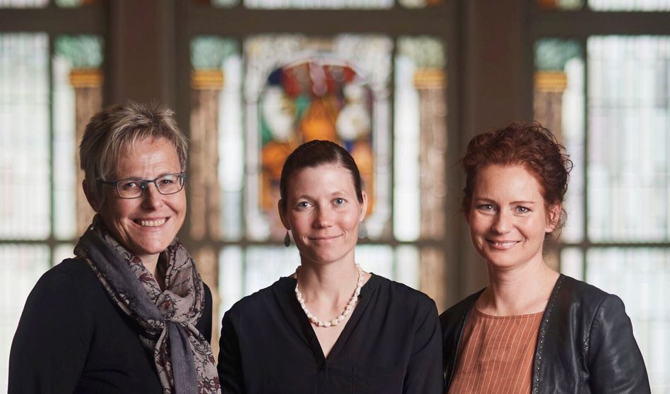 Die drei Glarner Pflegekoordinatorinnen (von links) Anna Rosa Streiff Annen, Franziska Tschudi und Sabine Steinmann • (Foto: DFG)