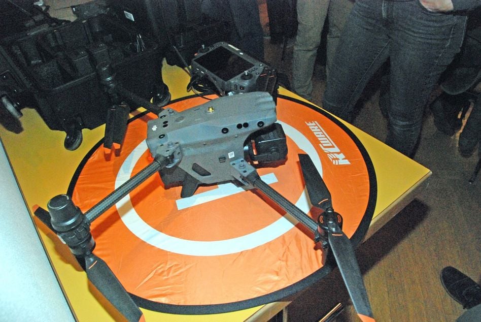 Die Drohnen der «Rehkitzrettung Glarnerland» stiessen auf grosses Interesse