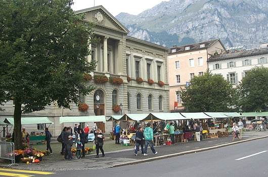 Der Glarner Wochenmarkt ist aus Glarus nicht mehr wegzudenken. (Bild: zvg)