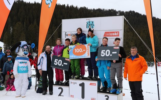Der älteste Glarner sorgt für erneute Rekordbeteiligung am Famigros Ski Day in Braunwald