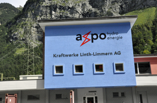 Der Kanton Glarus und die Axpo einigen sich im Rechtsstreit um das Pump-speicherwerk Limmern (Archivbild: e.huber)