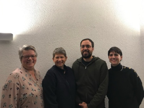Vorstand der Grünen der Gemeinde Glarus (v.l.n.r.: Regula N. Keller, Nathalie Bertrand, Marius Grossenbacher, Eva-Maria Kreis)