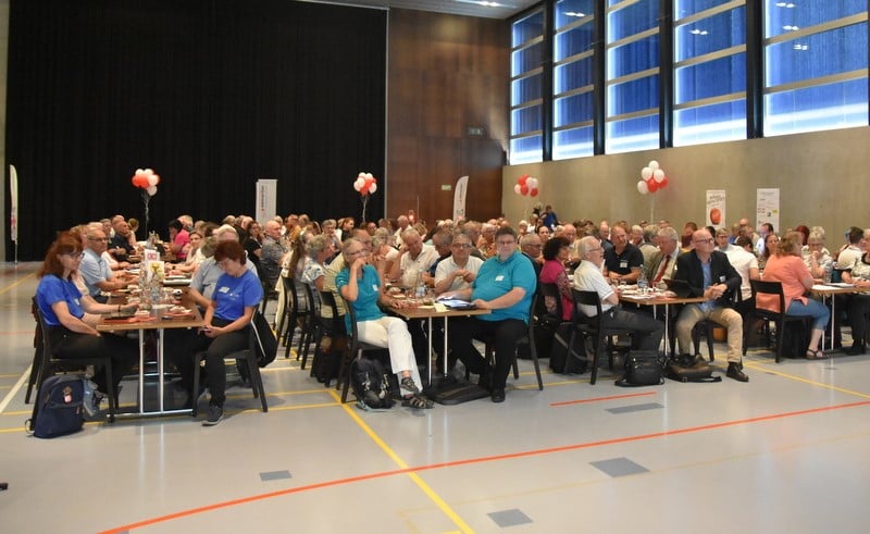 135. Abgeordneten-Versammlung der Samariter Schweiz in der lintharena in Näfels